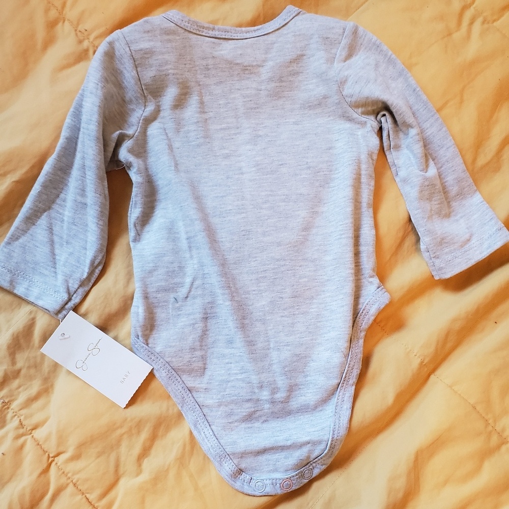 NWT Jessica Simpson 3/6M Swan Onsie - Picture 4 of 4